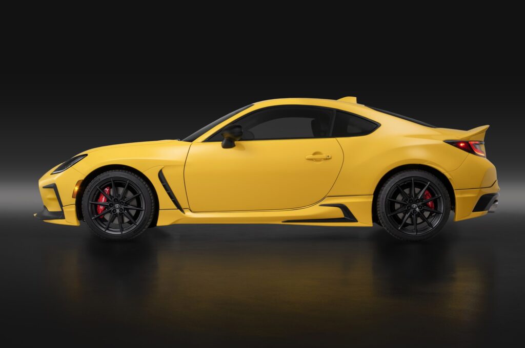2026 Toyota GR86 - Yuzu Edition - Exterior Shot (Side)