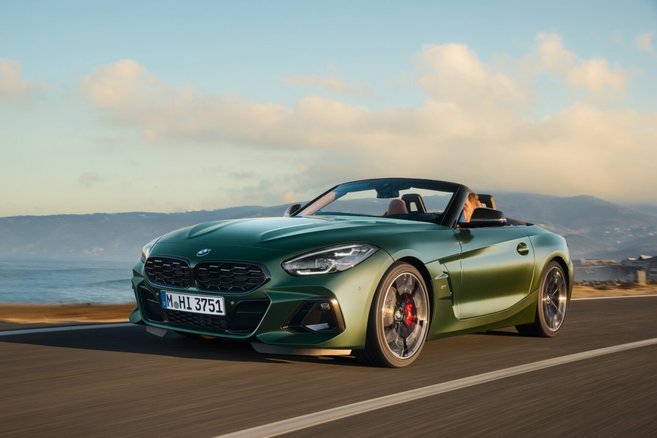 Why the 2025 Z4 M40i “Handschalter” Might Be the Best BMW in Years 1 2025 BMW Z4 M40i Handschalter