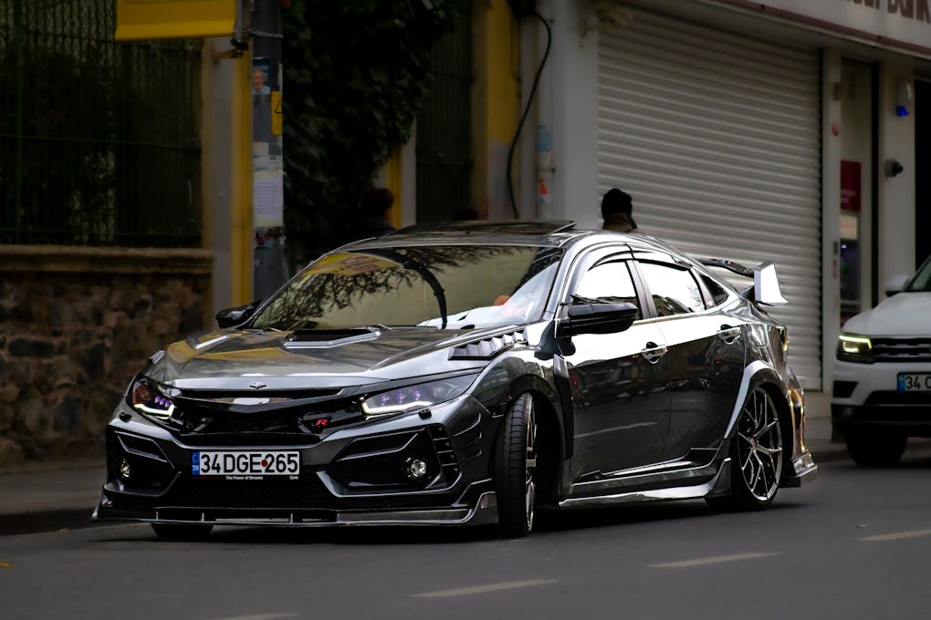 Why the Honda Civic Still Deserves Enthusiasts’ Respect in 2025 10 Dynamic shot of a Honda Civic Type R