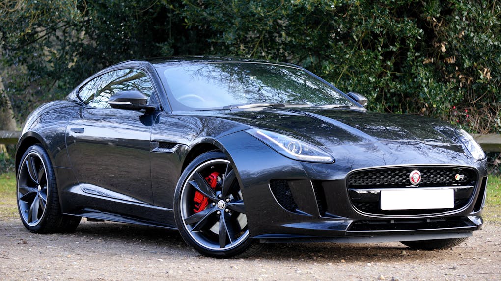 Top 10 Cheaper Alternatives to Porsche 911 8 Jaguar f-type r