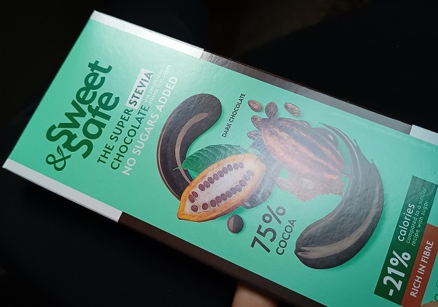 7 Of My Favorite Road Trip Snacks (and a wildcard) 7 Dark chocolate