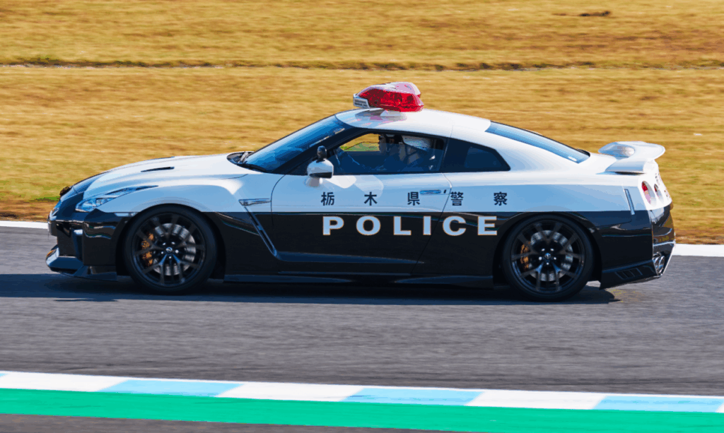 15 Cool Police Cars from Around the World 3 Nissan Skyline GT-R R35 - Tokyo Highway Police