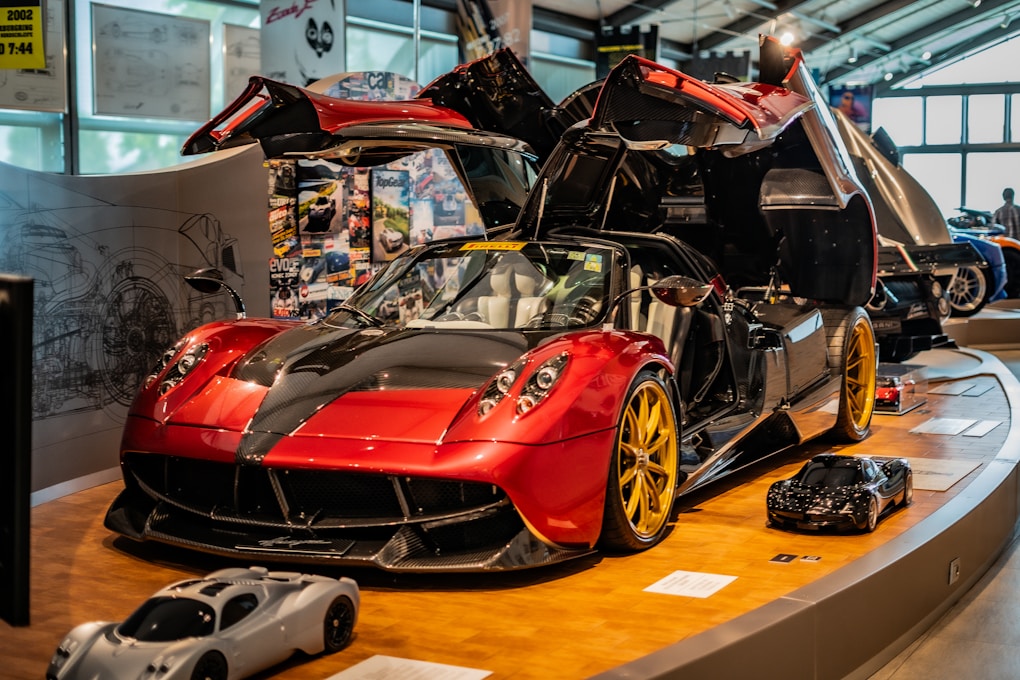 Top 10 Cars with Gullwing Doors 9 Pagani Huayra