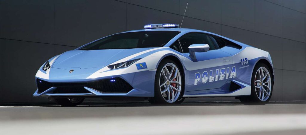 15 Cool Police Cars from Around the World 2 Lamborghini Huracan - Italian Polizia