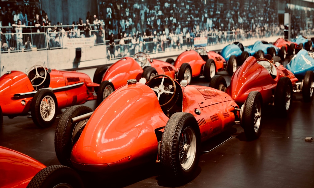 Classic F1 Glory: The Untamed Era of Vintage Racing 11 vintage open wheel race start line