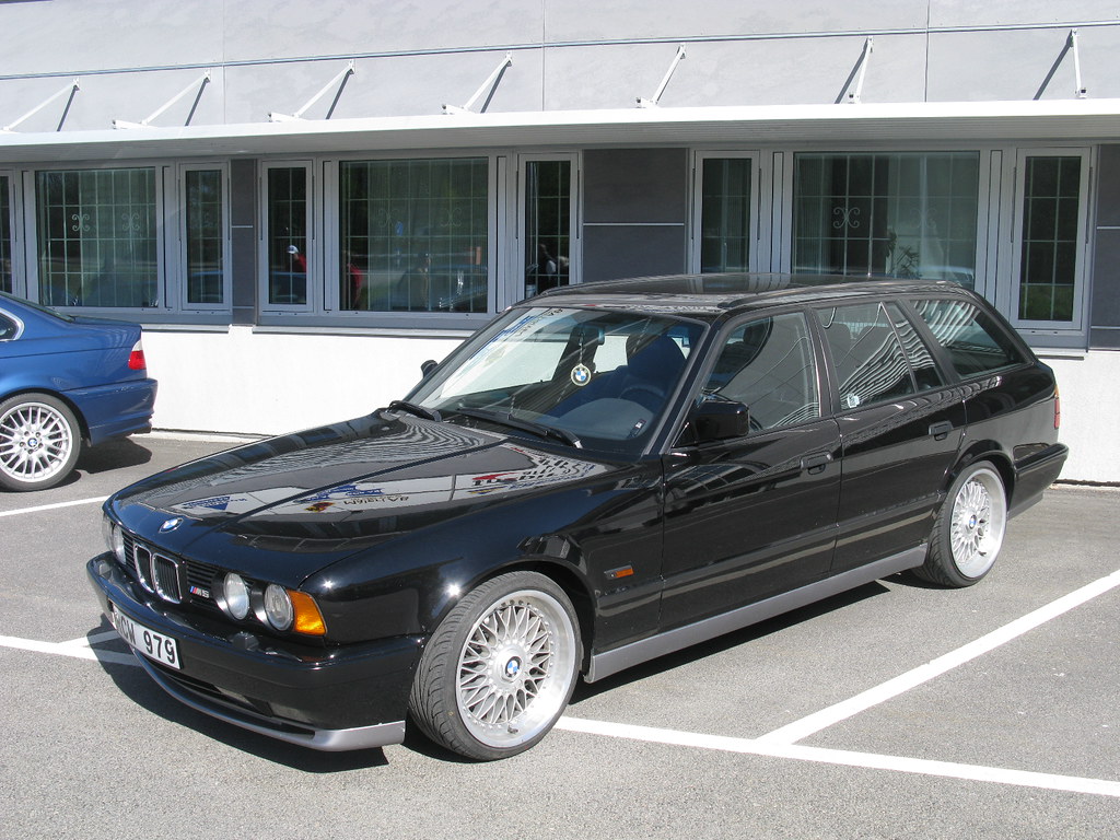 BMW M5 E34: The Hand-Built M5 5 BMW M5 Touring E34