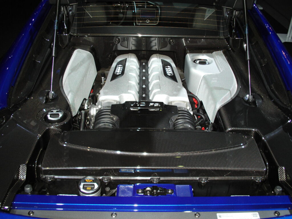 R8 V10 5.2 Engine