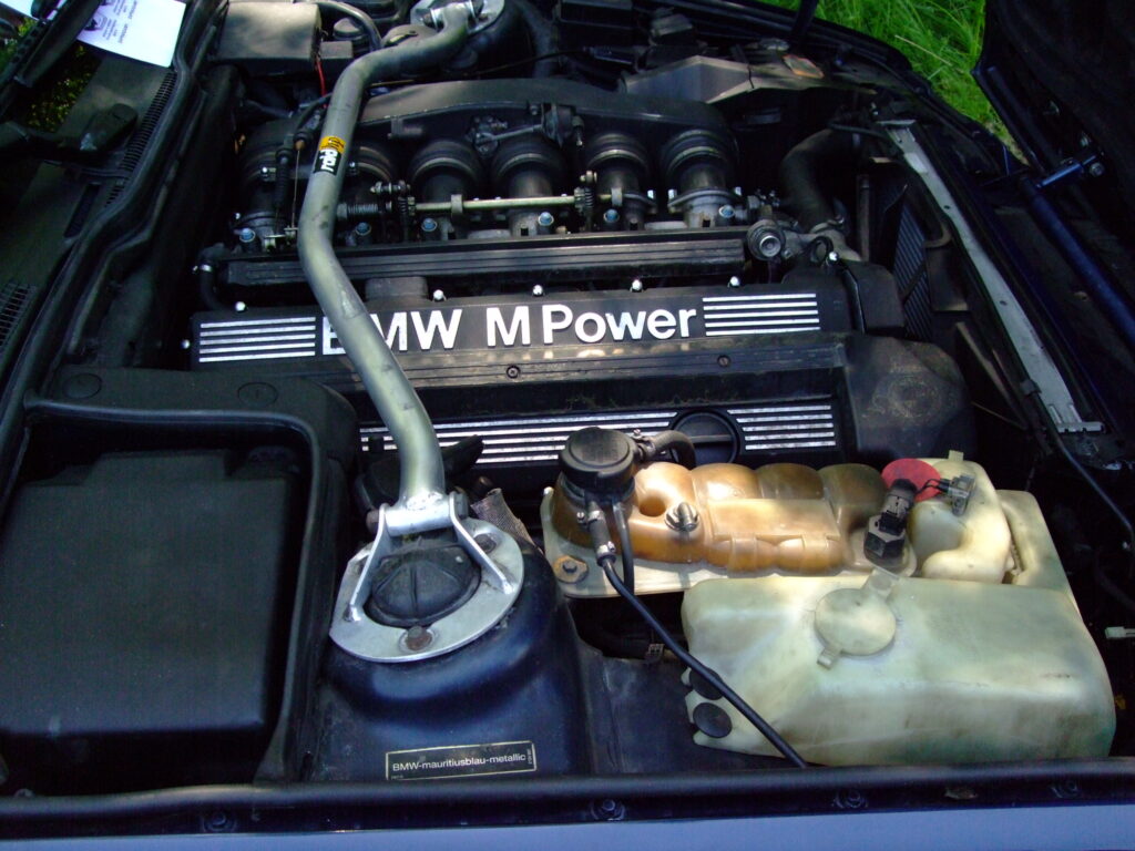 BMW M5 E34: The Hand-Built M5 2 S38B36 Engine (used in for E34 M5)