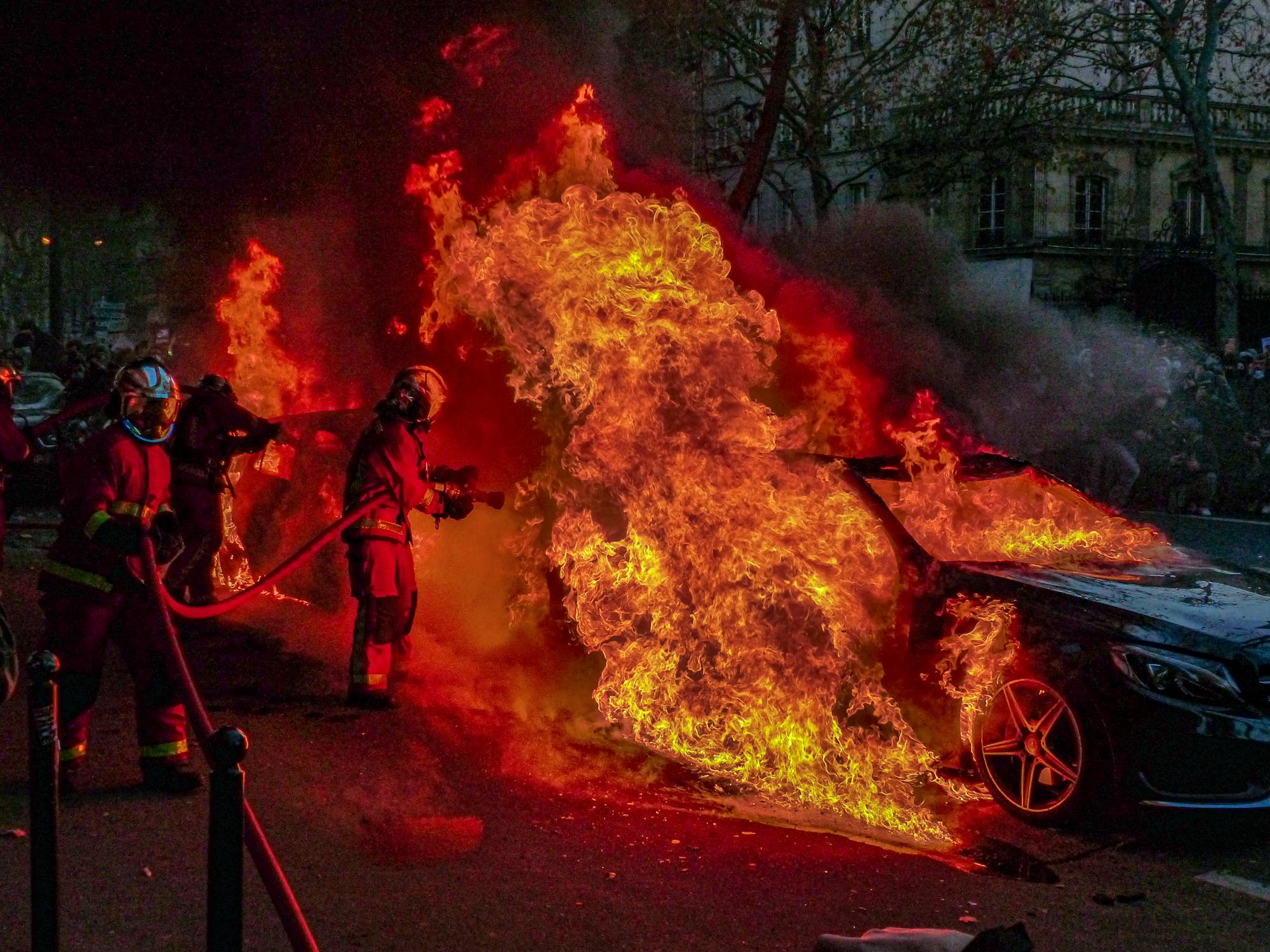 Why Do So Many Supercars Randomly Catch Fire? 1 why do supercars catch fire?