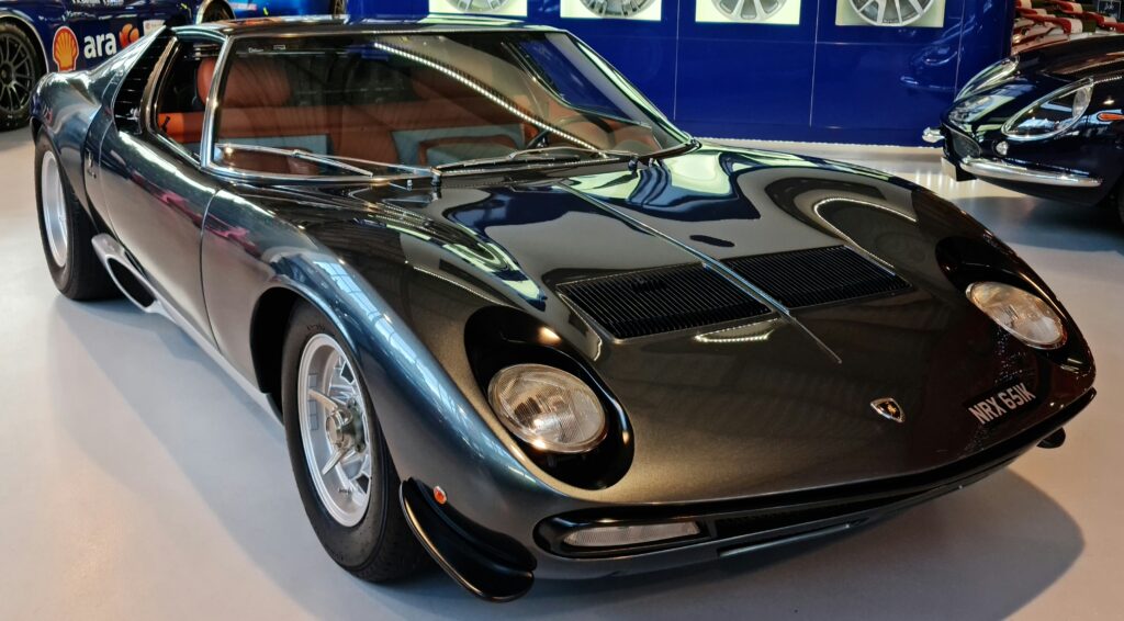 Lamborghini Miura: Iconic Design, Dangerous Safety Flaws 5 Lamborghini Miura P400SV Grey